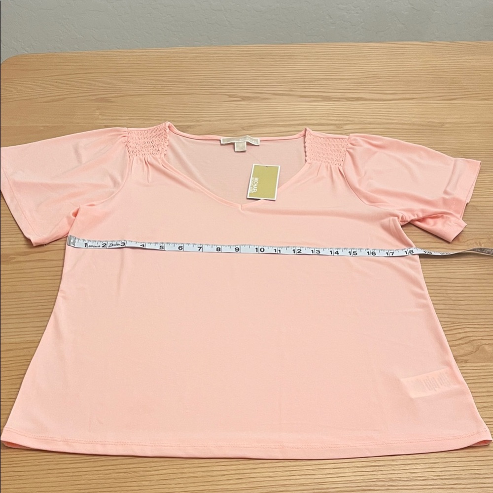 Michael Kors Light Pink Fluffer  Short Sleeve Top V- neckline Women Size M